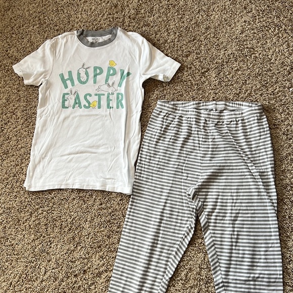 LIKE NEW Carter’s Adult Unisex Size M “Hoppy Easter” 2-piece graphic PJ Set!! - Picture 3 of 8